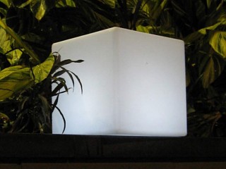 Image Lampe Loon KUBE ProLite 35x35cm pour piscine et jardin