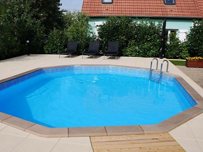 Image Kit piscine beton NATURALIS 3 decagonale Haute 7,87 x 4,72 x 1,40m aspect bois