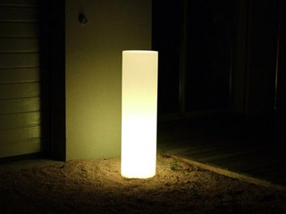 Image Lampe filaire Loon TOWER SLIM Ø30x160cm pour piscine et jardin