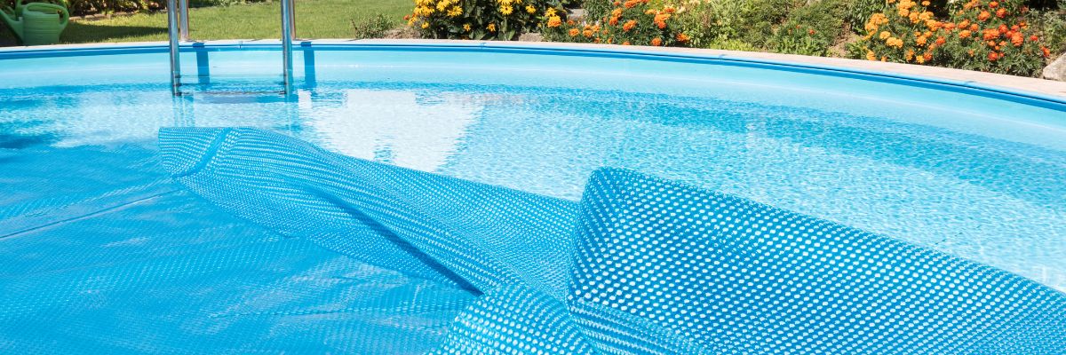 Bâche à bulles sur mesure pour piscine de forme libre - Spa & Piscine