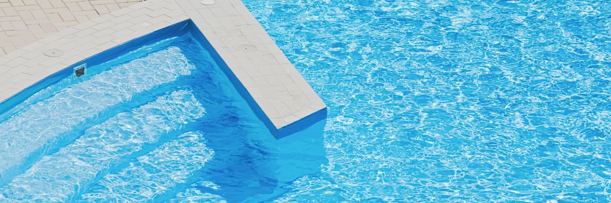 Floculant pour piscine : le guide complet - Aquapolis